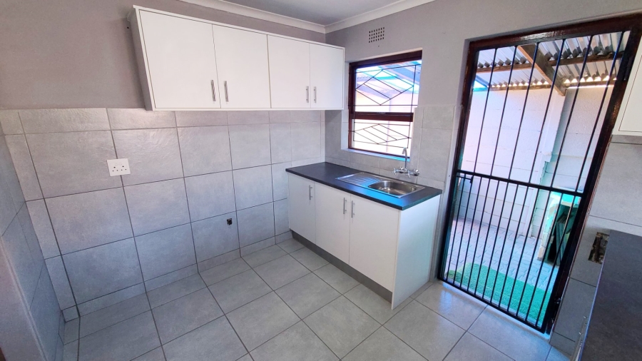 3 Bedroom Property for Sale in Belhar Western Cape